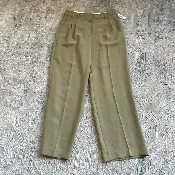Aritzia Effortless Pant Crepette in Bosana Green Size 12 - Picture 2 of 6